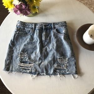 Distressed mini skirt!